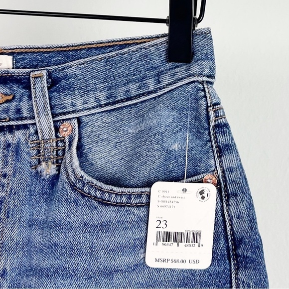 NWT Free People Makai Distressed Cutoff Shorts in Shout & Twist - Picture 9 of 11